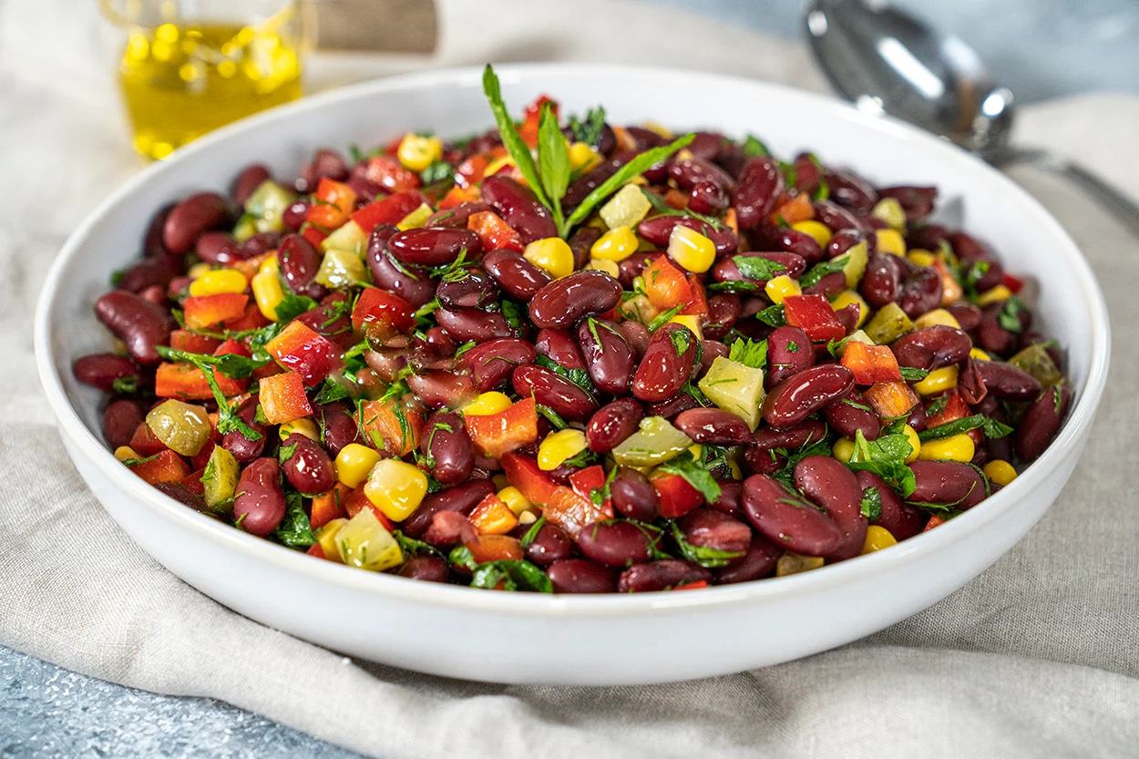 Meksika Fasulyesi Salatasi Yemekcom