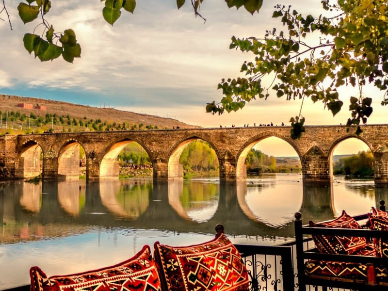 Diyarbakır’ın Tarihi On Gözlü Köprüsü Kaç Yıllık3