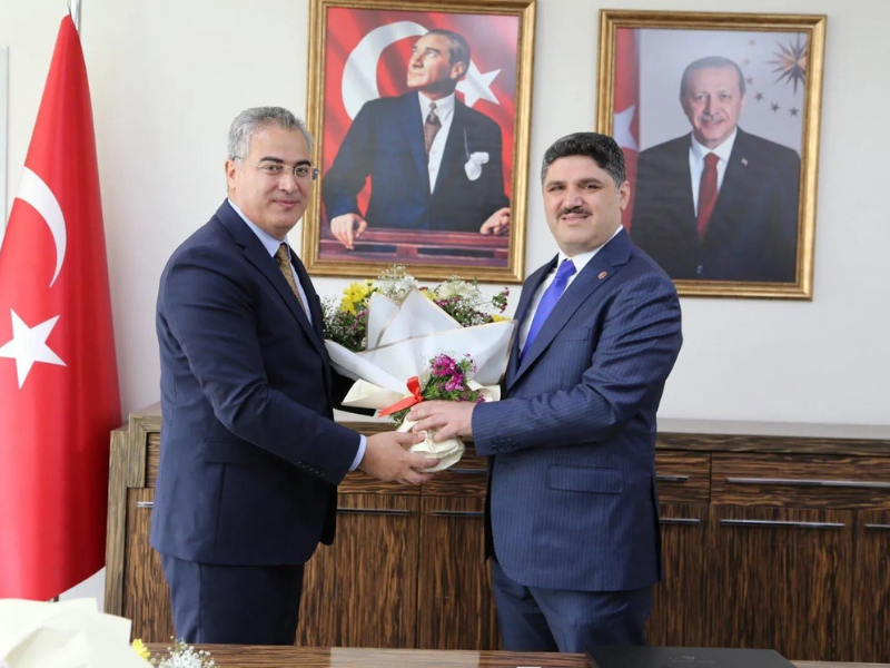 Diyarbakır’da Sağlık Müdürü Değişti Asiltürk Göreve Başladı
