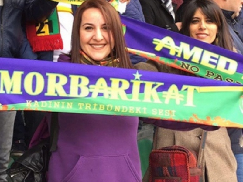 Amedspor’da Kadın Taraftar Gerilimi Mor Barikat’tan Tepki Yağdı (2)