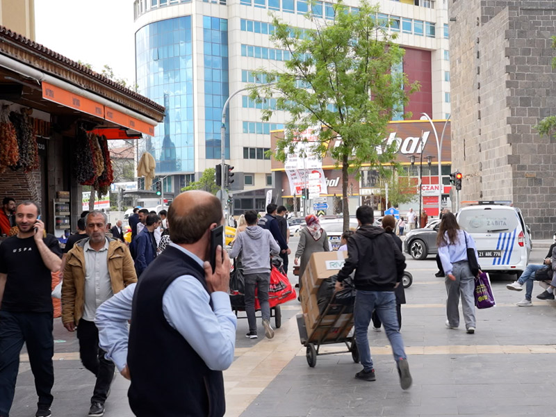 Diyarbakır’da Örgütün Silah Bırakması Sevinçle Karşılandı4