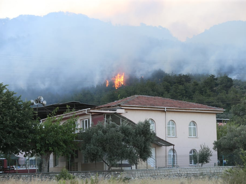 Hatay’da Alevler Yayılıyor 9 Yayla Boşaltıldı (2)