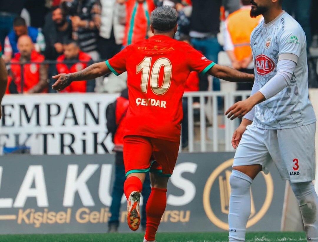 Çekdar Orhan Kimdir 2