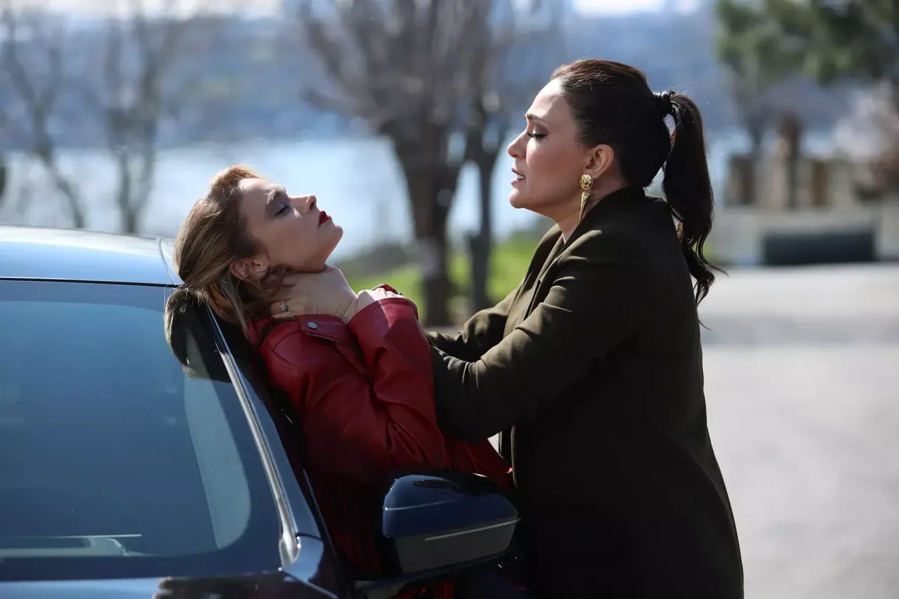 Yalan Dizi Konusu (2)