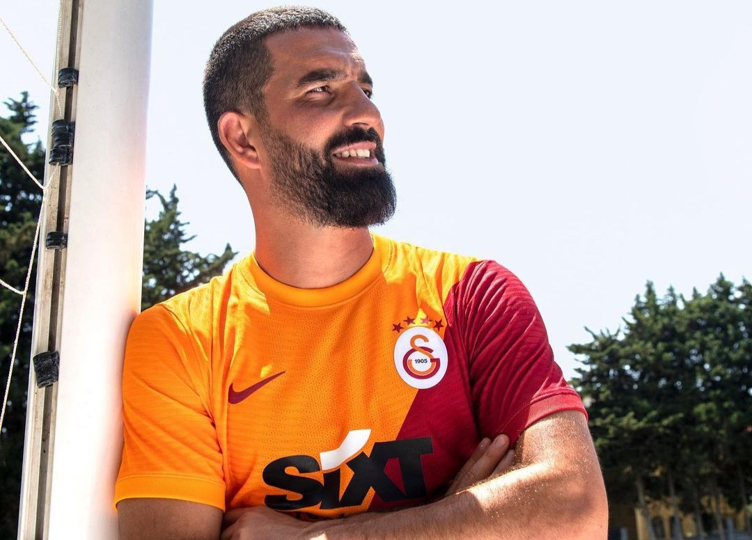 Arda Turan Serveti (6)