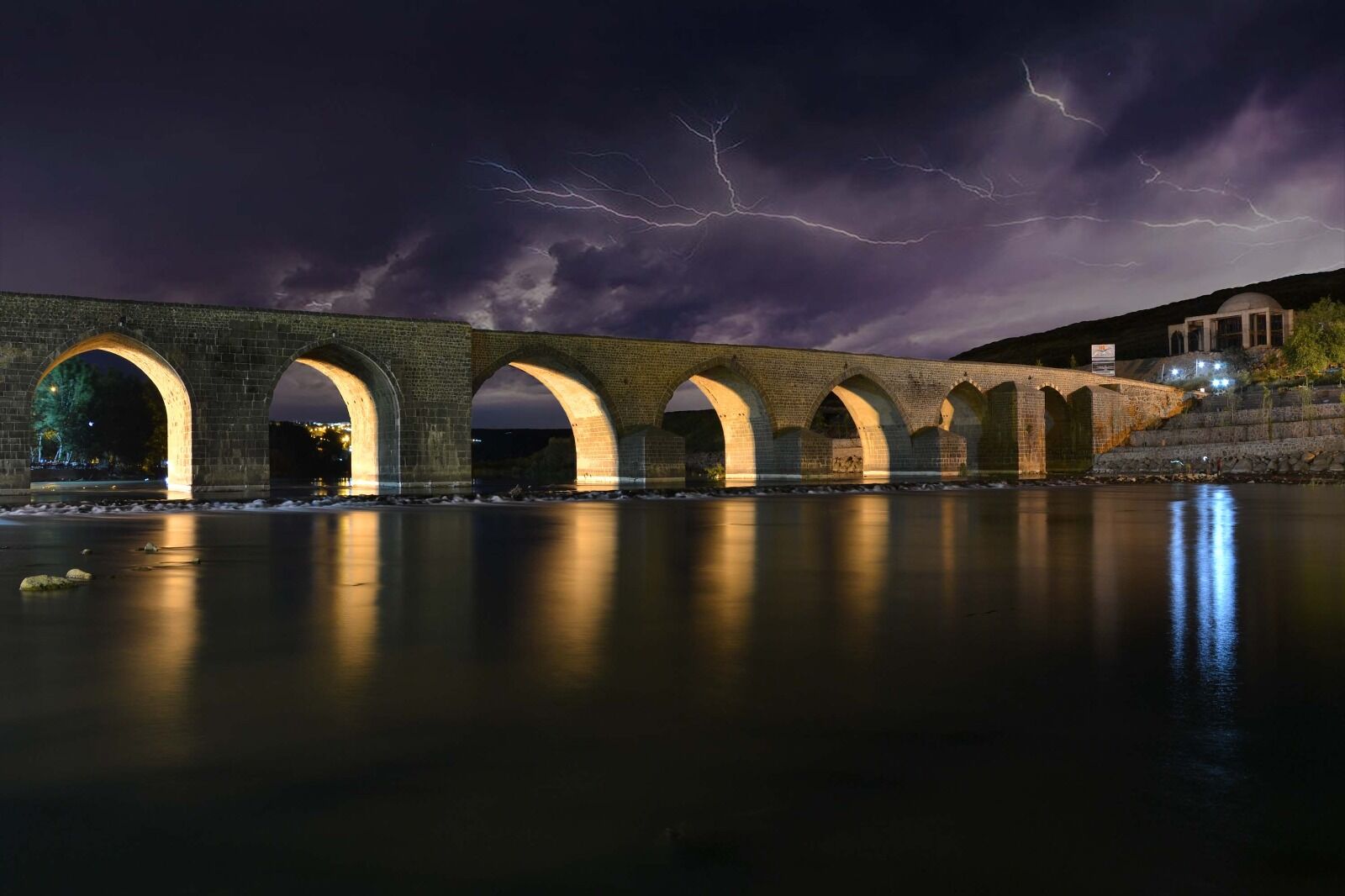 On Gözlü Köprü Hikayesi (2)