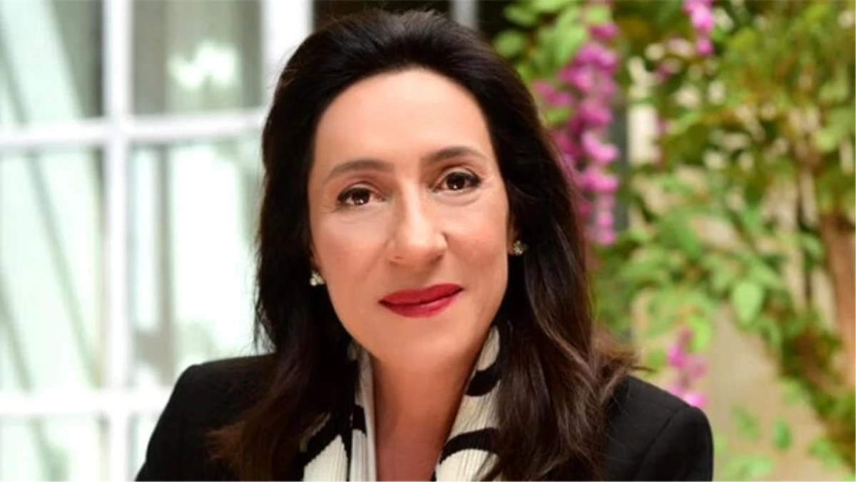 Binnur Kaya Evli Mi 2