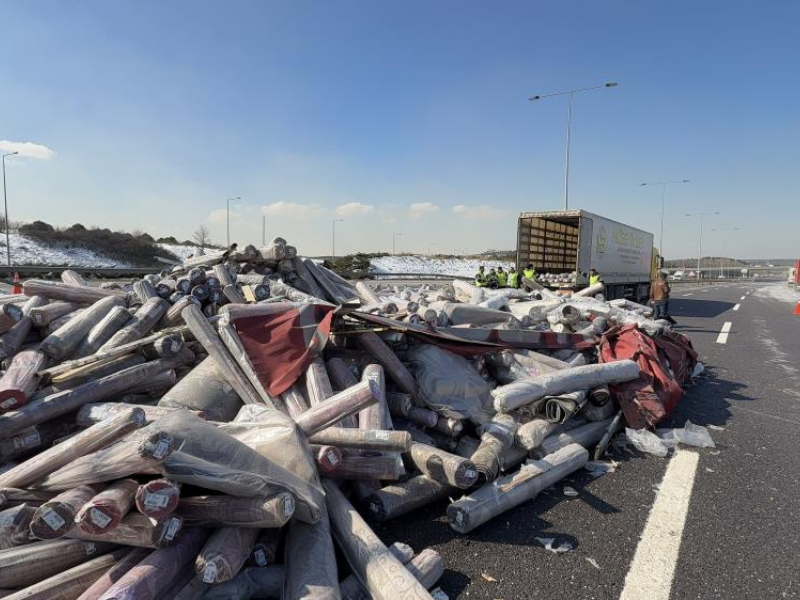 Diyarbakır İstanbul Seferi Yapan Otobüs Kaza Yaptı (3)