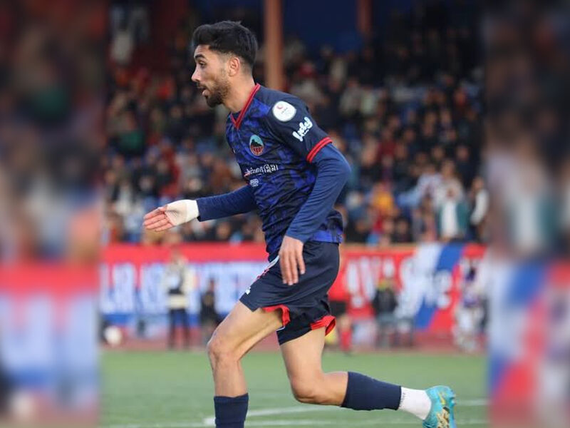 Diyarbakırlı Serdar, Komşuyu Adeta Sırtlıyor1