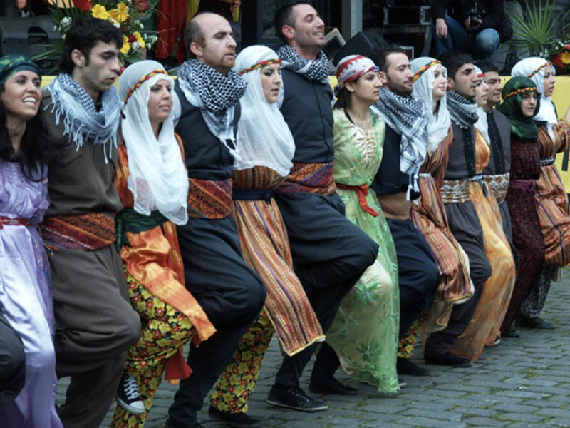 Kürtlerde Evlilik Gelenekleri Neler Işte Düğün Ritüelleri4