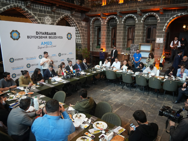 Belediye Eş Başkanları Diyarbakır’ın Geleceği Için Planları Paylaştı (3)