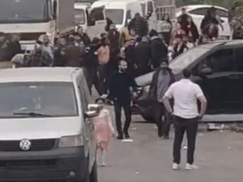 Mahalle Düğünü Kavgaya Dönüştü Polis Havaya Ateş Açtı