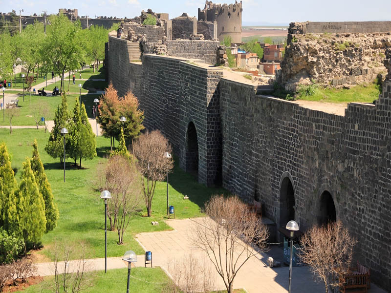 Diyarbakır’ın 12 Bin Yıllık Yolculuğu Tarihin Kalbinden Bugüne2