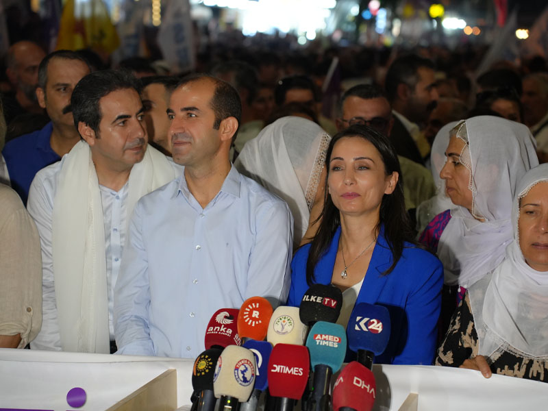 Diyarbakır’da Dünya Barış Günü Yürüşü Öcalan’ın Mesajı Okundu3