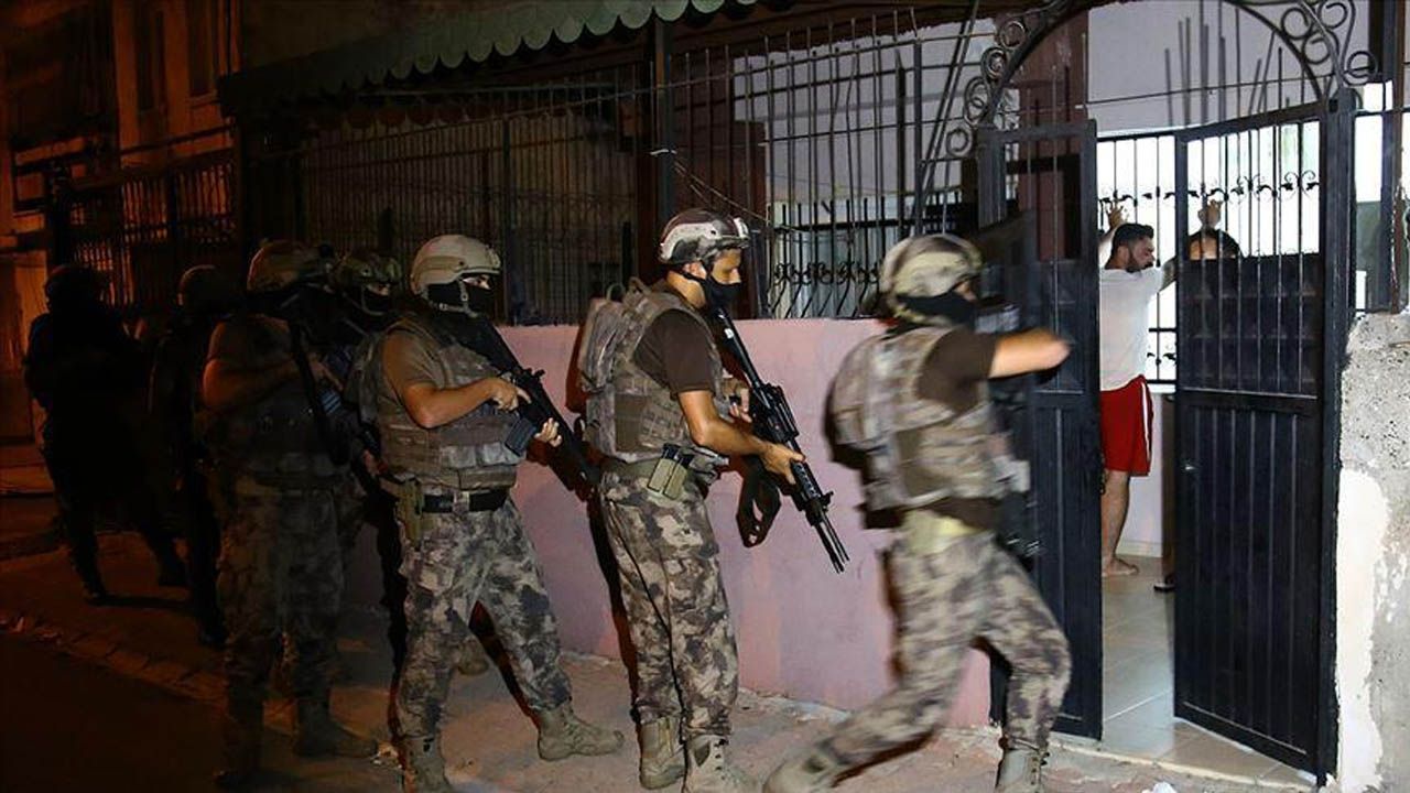 Diyarbakır’da 5 yıl hapis cezalı şüpheli baza altında yakalandı