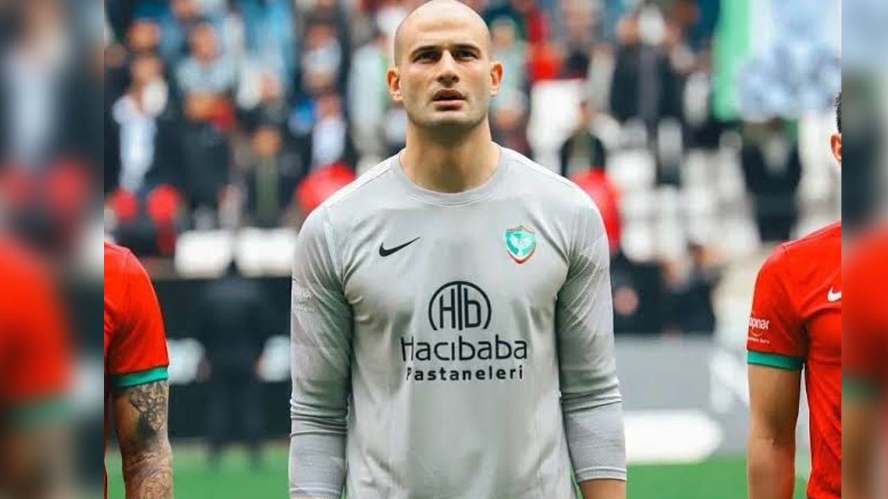 Eski Amedsporlu kaleci takımını şampiyon yaptı
