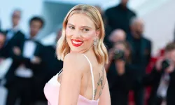 Scarlett Johansson’dan bir ilk