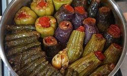 Bugün iftarda 'karışık dolma' var