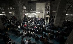 Diyarbakır Ulu Cami'sinde bayram namazı coşkusu