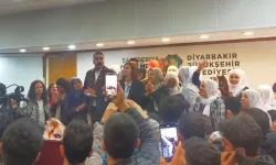 DEM Parti Diyarbakır Eş başkanları göreve başladı