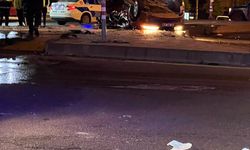 Diyarbakır’da iki araç çarpıştı biri takla attı: 7 yaralı