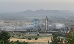 Diyarbakır’da çimento fabrikasından çıkan dumanlar tehlike saçıyor