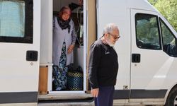 70 yaşındaki çift karavanlarıyla Diyarbakır'ı ziyaret etti