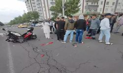 Diyarbakır'da motor ile otomobil çarpıştı: 1 yaralı