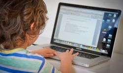 Çocukları internette güvende tutmanın etkili yolları