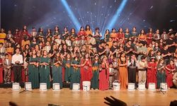 Diyarbakır’da çocukların Kürtçe şarkı şöleni!