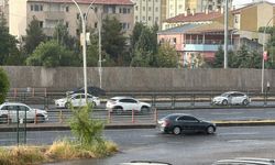 Diyarbakır'da yaz yağmuru devam ediyor