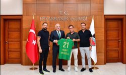 Diyarbakır Valisi Zorluoğlu, Amedspor yönetimini makamında ağırladı