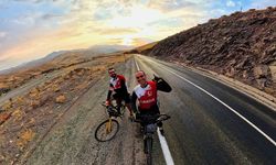 İki öğretmen 450 km pedal çevirdi: Son durakları Nemrut ve Göbeklitepe oldu