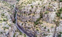 Şırnak'ta kayalıklardan düşen çocuk öldü