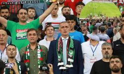 Sözünün eri TFF Başkanı Hacıosmanoğlu taraftar arasında Amedspor maçını izledi