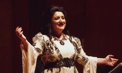 Ünlü Kürt soprano ''Sonbahar Stranları'' ile turneye çıkıyor