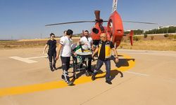 Diyarbakır'da kafasına demir düşen bir kişi ambulans helikopterle hastaneye sevk edildi