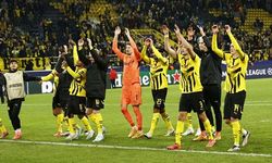 Şampiyonlar Ligi’nde Nuri Şahin yönetimindeki Dortmund’tan gollü gece