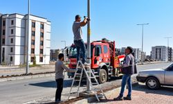 Diyarbakır'da ulaşımda yenilik: 42 yeni durak montajı tamamlandı