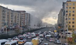 Diyarbakır’da hasarlı bina yıkım sırasında çöktü