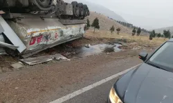 Batman’da tanker devirdi, ham petrol yola saçıldı