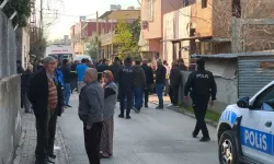 Adana’da kanlı olay: Aynı aileden 3 kişi bıçaklanarak öldürüldü