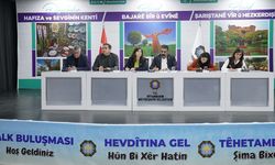 Diyarbakır’da halk buluşması: Eş başkanlar yurttaşlarla bir araya geldi