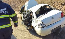 Diyarbakır’da takla atan otomobilin içinden 6 yaralı çıktı