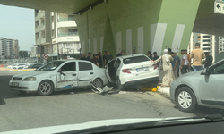 Diyarbakır yolu kavşağında korkutan kaza: Yaralılar var!