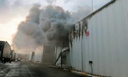 Diyarbakır’da depoda patlama: Yangına müdahale devam ediyor