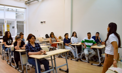 Diyarbakır'da yurttaşlara işaret dili eğitimi