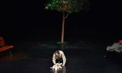 Önder'in vefatı nedeniyle, Amed Tiyatro Festivali sonlandırıldı
