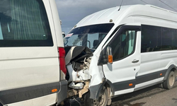 Şanlıurfa’da öğretmenleri taşıyan minibüsler çarpıştı: 28 yaralı