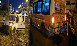 Diyarbakır'da ticari araç, Minibüse çarptı: Çok sayıda yaralı var